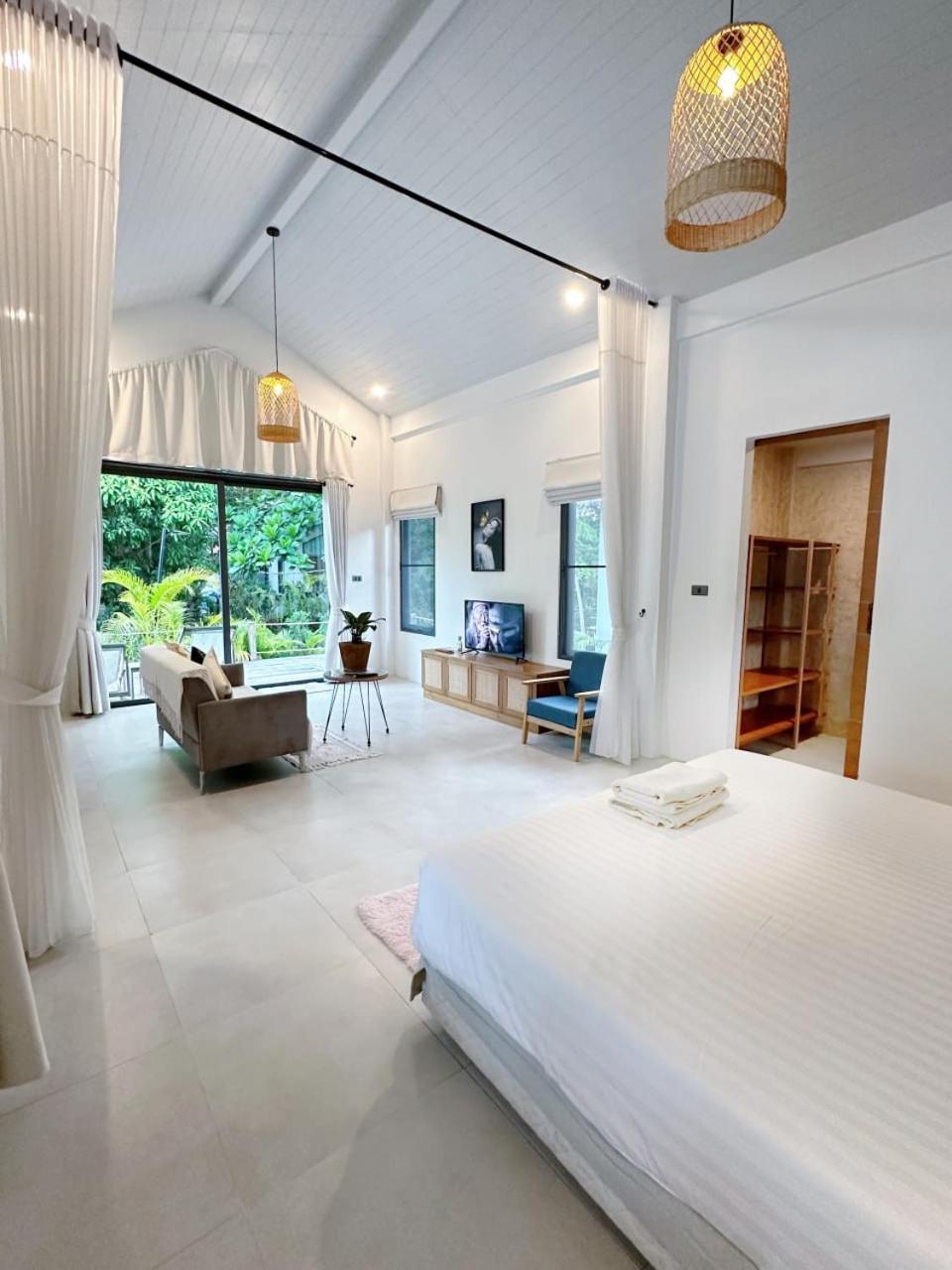 Crystal 7 Villa Hattian Kültér fotó